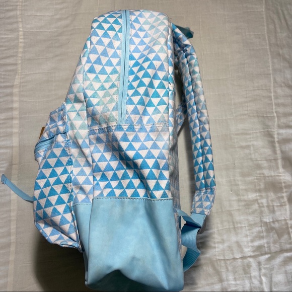 Dickies Hudson Canvas Cloud Triangle Bag Backpack - Picture 4 of 8
